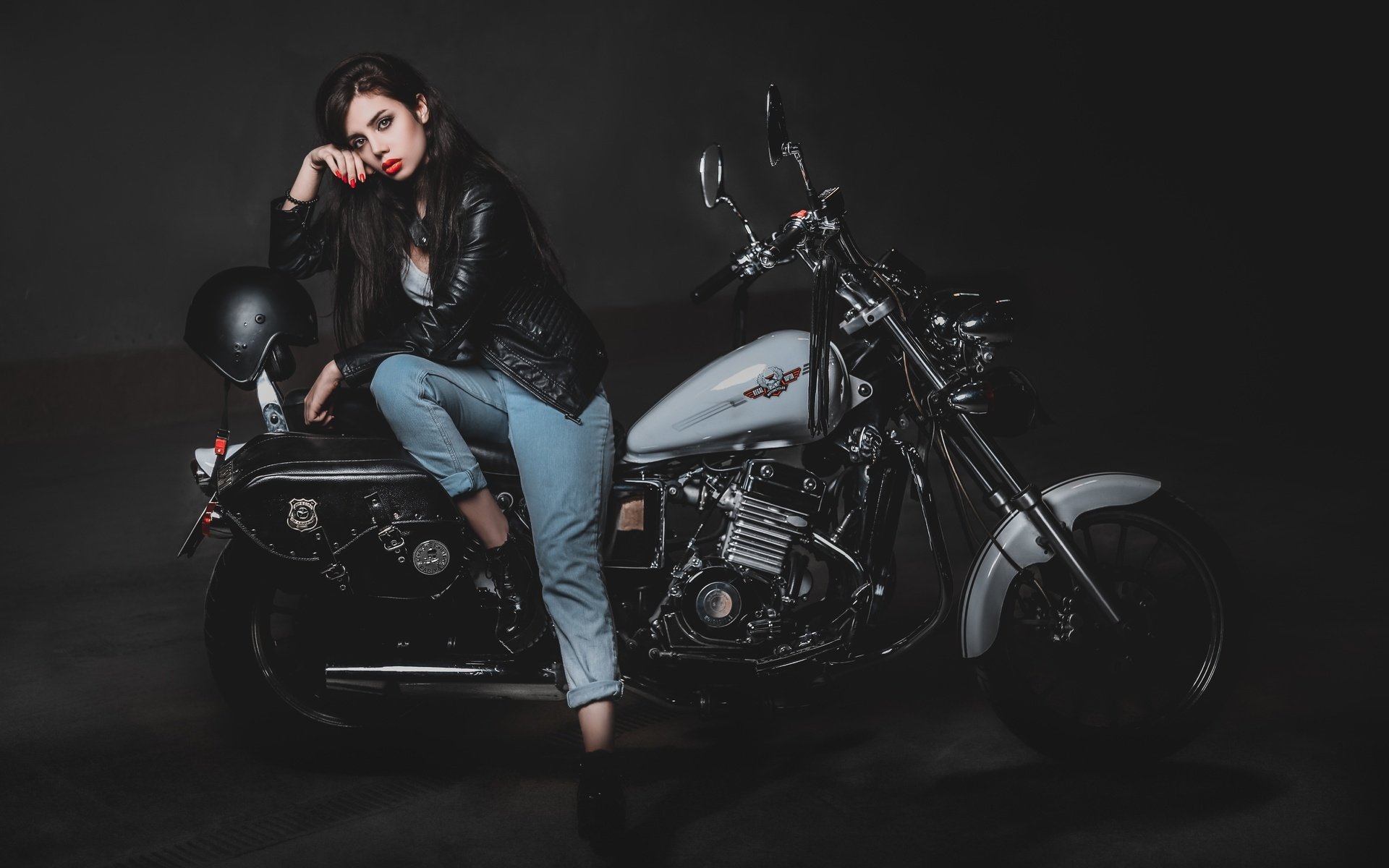 Biker girls: style and drive in Erbil