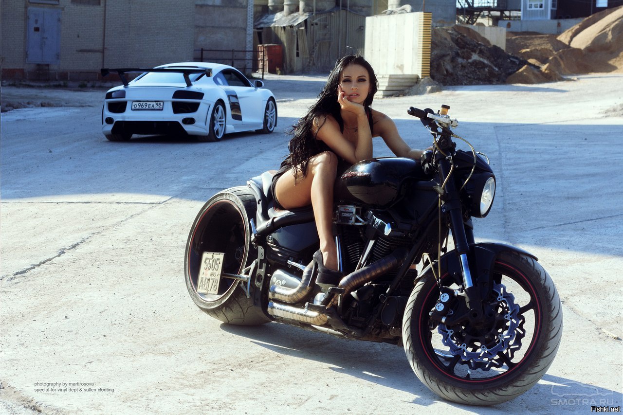 Sexy model Brunettes on a motorcycle in Erbil