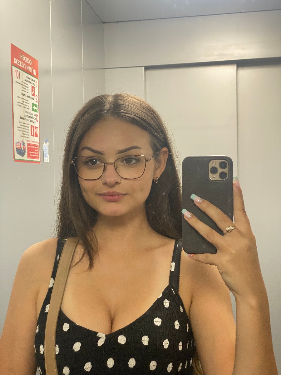 Sexy model Stacy in Erbil